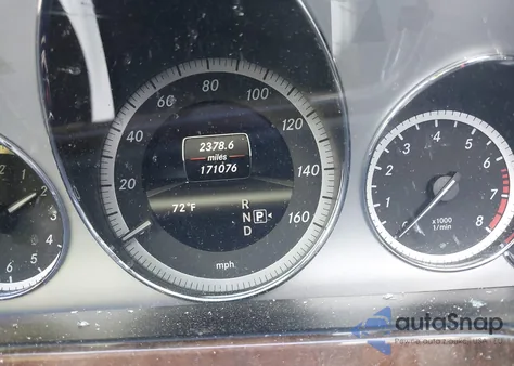 2013 Mercedes-Benz E 350 4Matic из США, поврежденный, VIN WDDHF8JB4DA738065